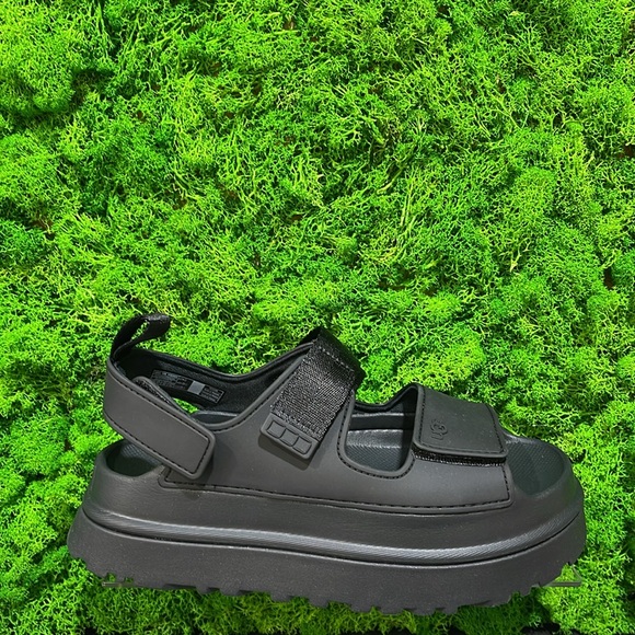 🎁 UGG Women's Goldenglow Sandals - Picture 13 of 13